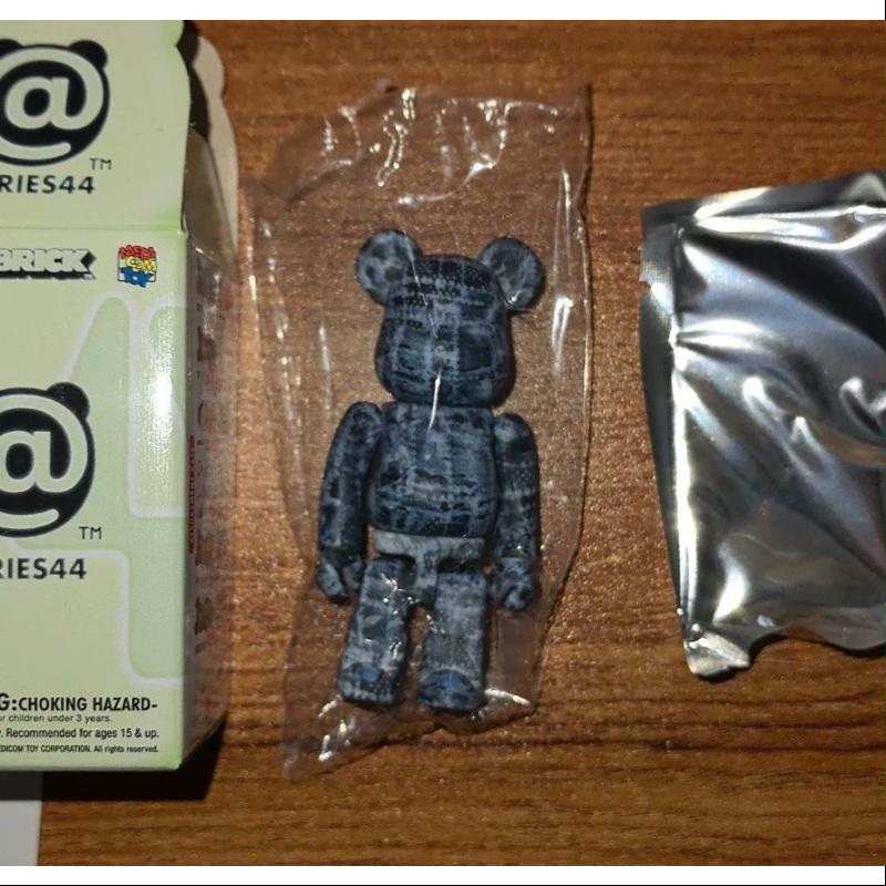 Bearbrick Series 44 Secret FDMTL Tokyo Japan 100%