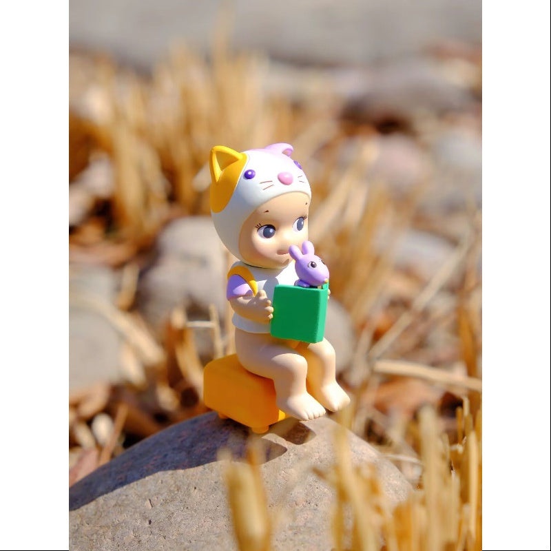 Sonny Angel Home Sweet Home Series Cozy Reading