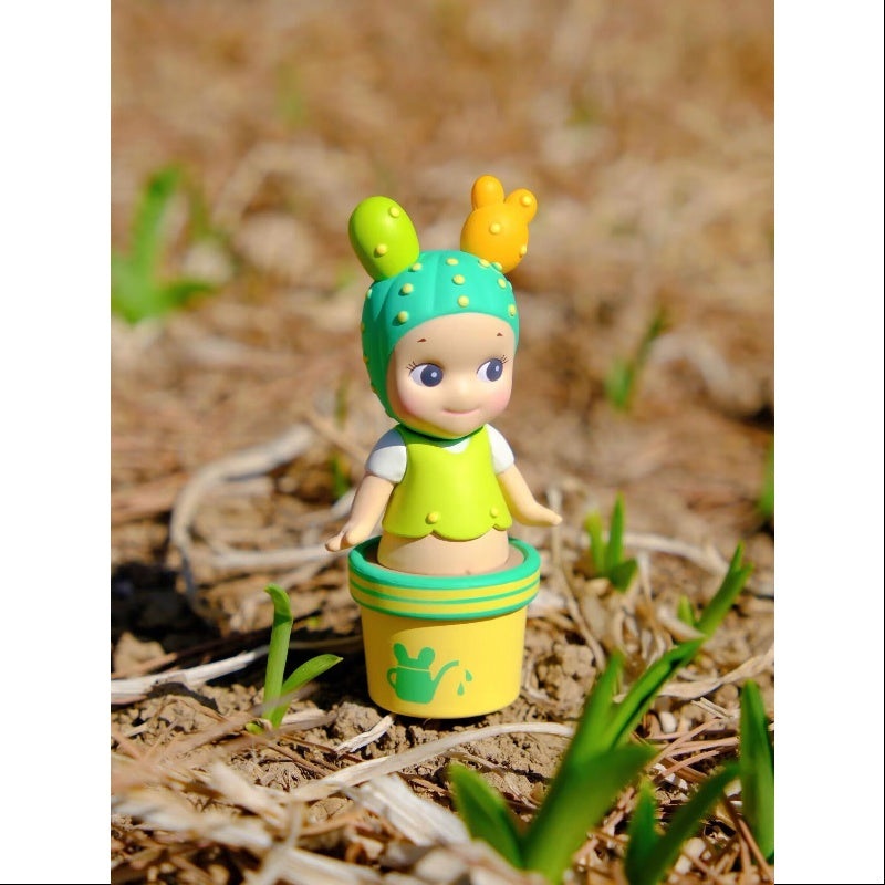 Sonny Angel Home Sweet Home Series Gardening