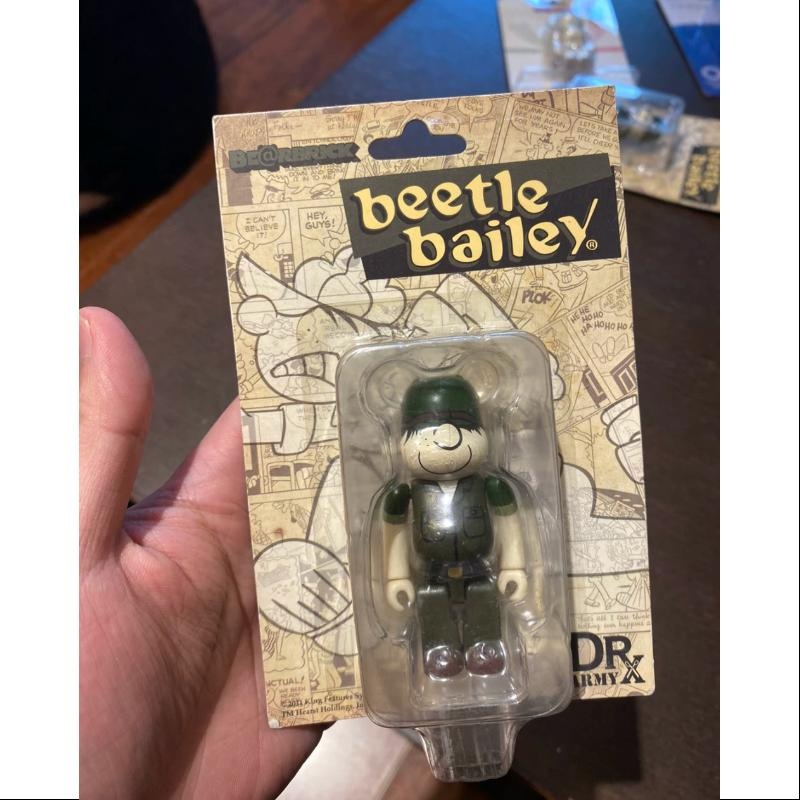 Bearbrick DR X ARMY beetle bailey 100% Limited Medicom Be@rbrick