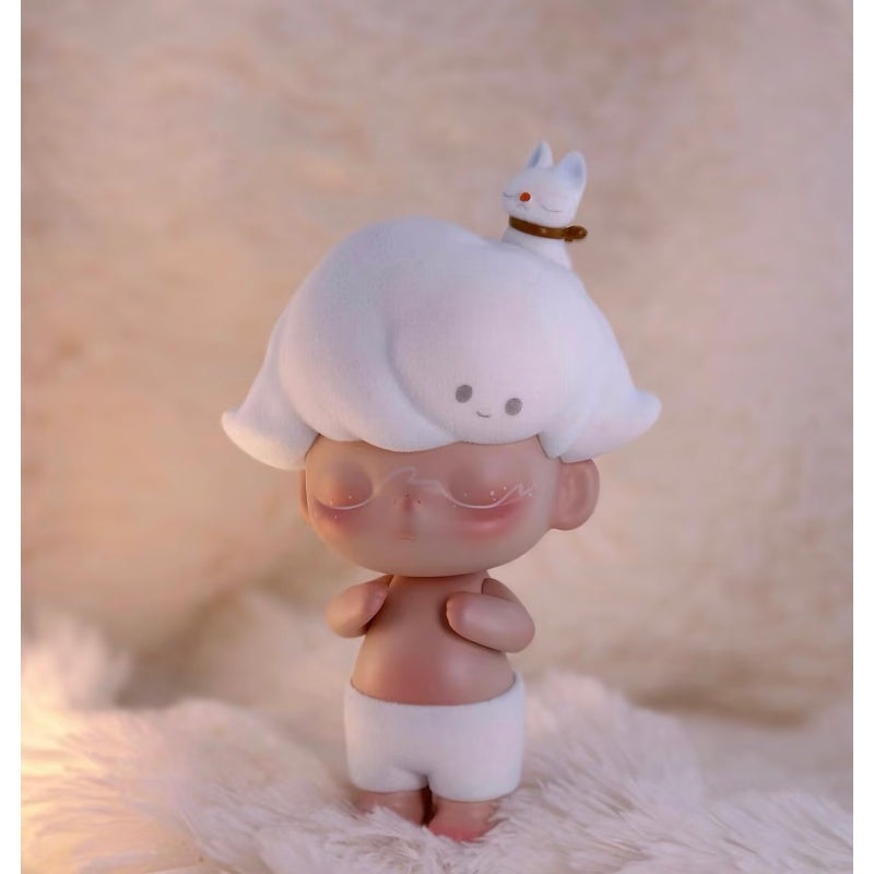 DIMOO Small Footprints-Winter Memory White Snow Limited Figure