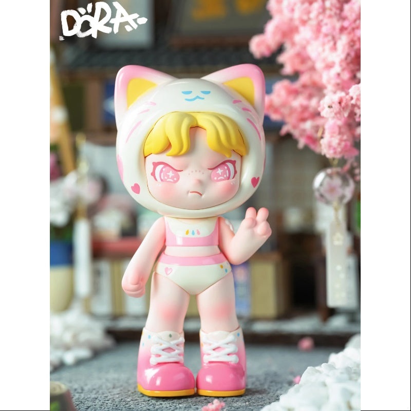 DORA Good Luck Cat Figure Art Toy TNT SPACE 2023 Limited