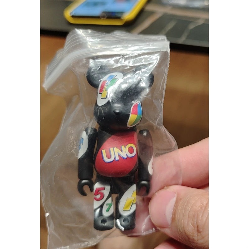 Bearbrick Series 22 PATTERN UNO 100%