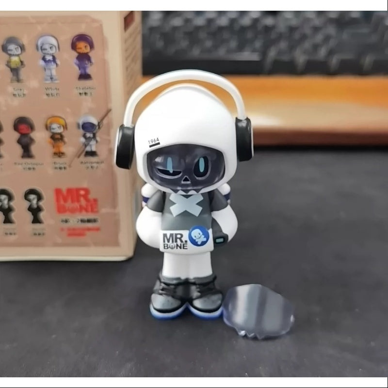 MR.BONE Mini Series 1 Astronaut