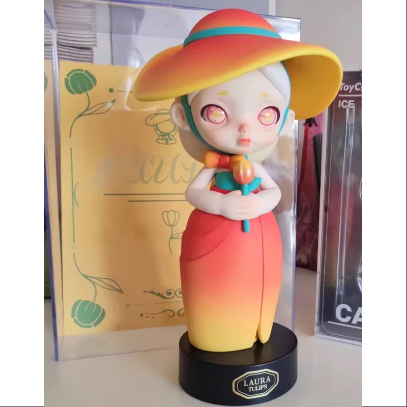 Laura Tulip 200% Figurine ToyCity 2021 Limited Edition