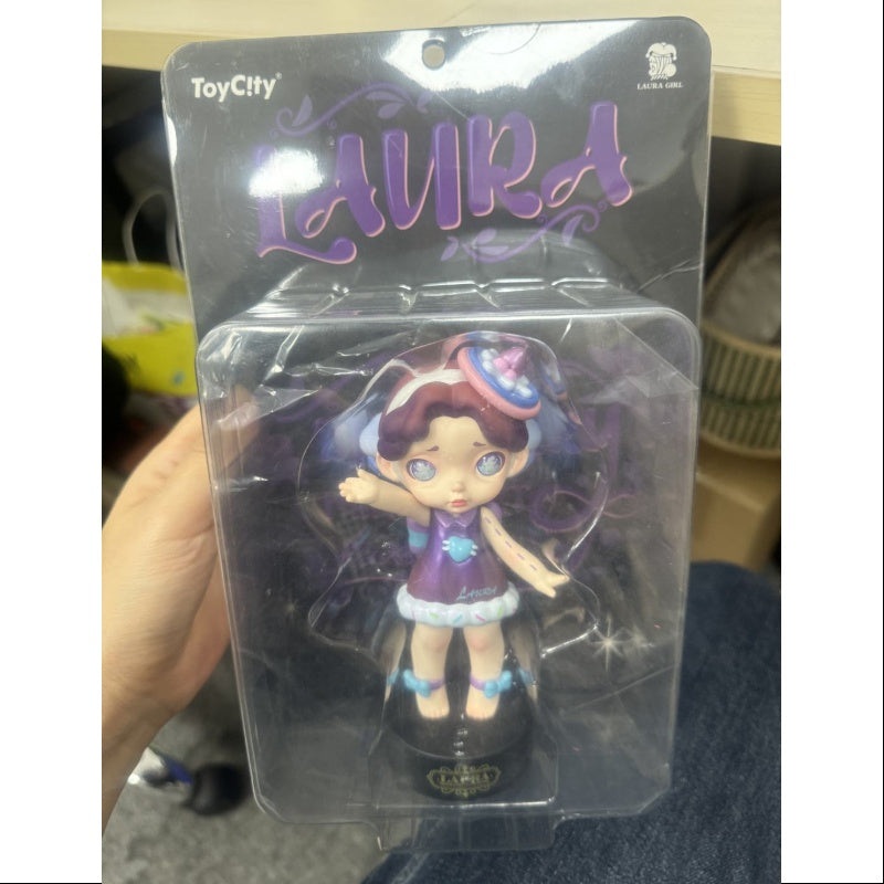 Laura Blueberry Mint Figurine ToyCity 2023 Limited Edition
