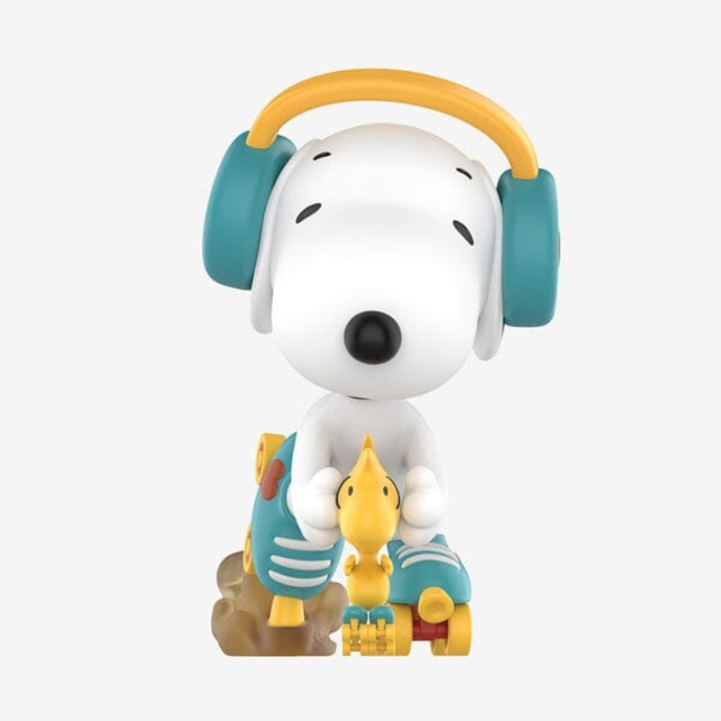 Pop Mart x Peanuts: Snoopy & Woodstock Best Friends Series Figurine Blind Box (1pc)