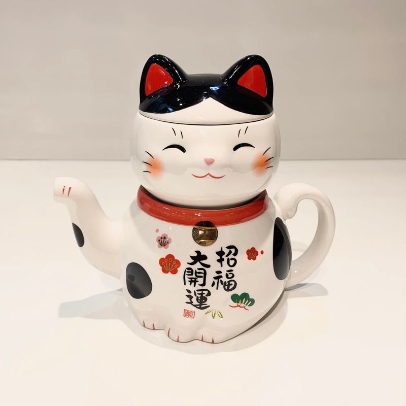 952674 Lucky cat Maneki Neko Beckoning Cat