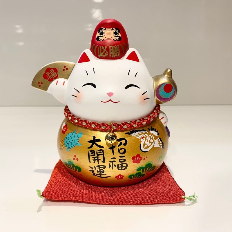 952689 Lucky cat Maneki Neko Beckoning Cat