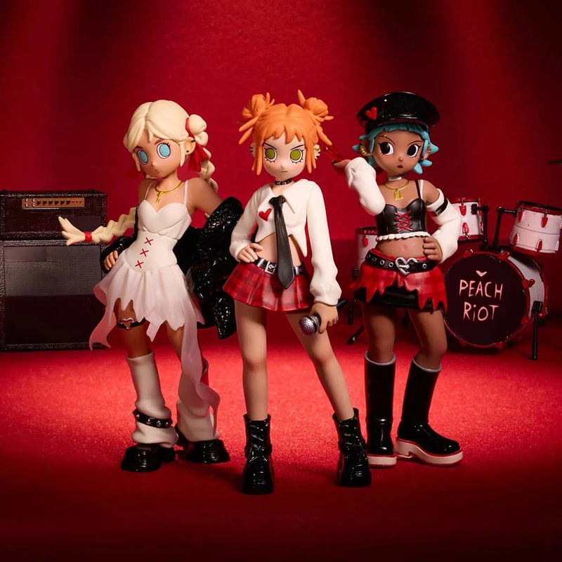 Peach Riot Bloody Valentine Figures
